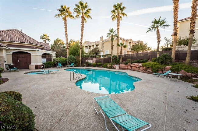 Building Photo - 5855 Valley Dr