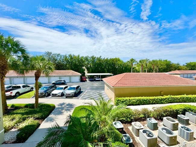 Building Photo - ** BOTANICAL PLACE ** 3 BED / 2 BATH - CON...