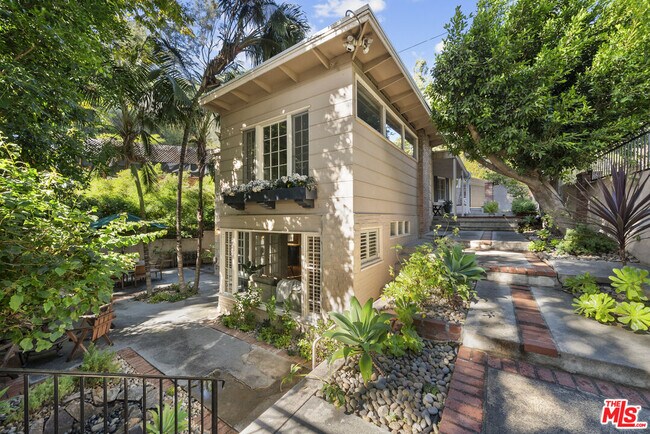 Building Photo - 2377 N Beverly Glen Blvd