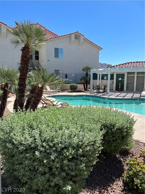 Building Photo - 6201 E Lake Mead Blvd