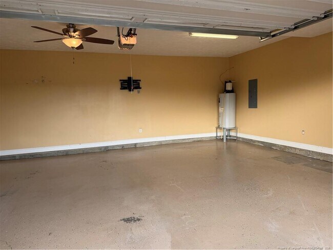 Building Photo - 115 Dairy Ct