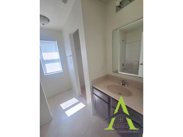 Building Photo - 4055 Tahoe Dr