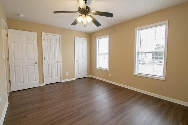 Building Photo - 2107-1 Ringgold Ct