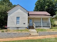 Building Photo - 630 Armfield St