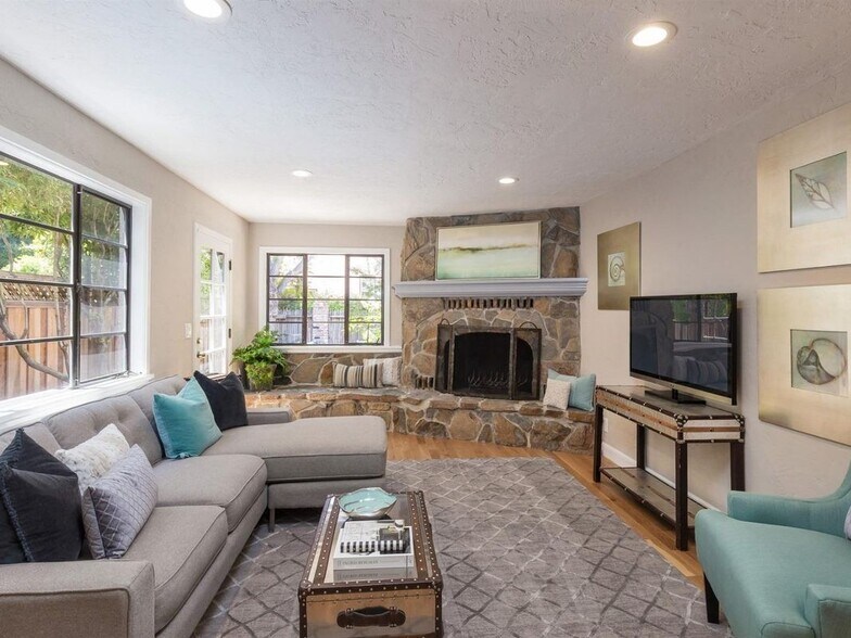 Building Photo - 1084 Fife Ave