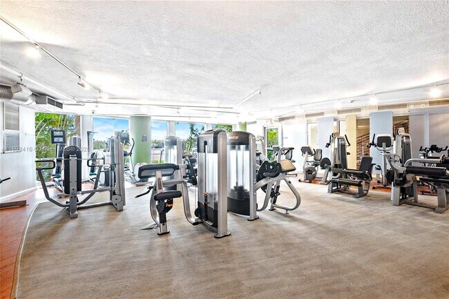 Building Photo - 2681 N Flamingo Rd