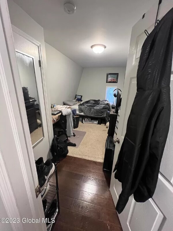 Building Photo - 423 Hudson Ave