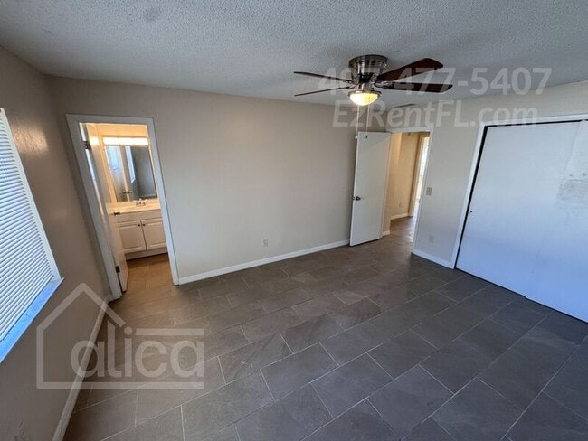 Building Photo - 3032 Willow Bend Blvd