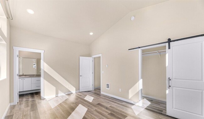 Building Photo - Newer 3 Bed 2 Bath House in Blaine--Close ...