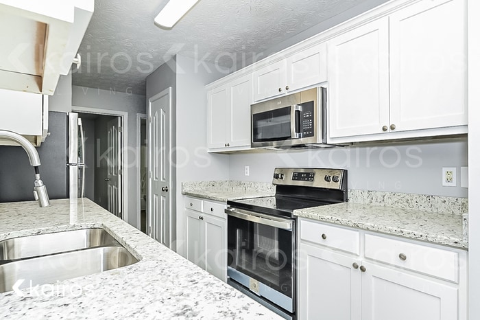 Building Photo - 6914 Aldora Dr