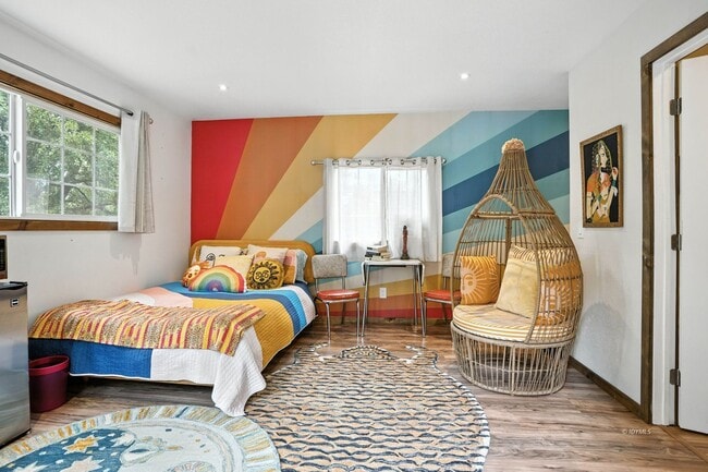 Building Photo - 2 Bd./1 Ba Main House w/ Studio + 3/4 Ba ADU Mountain Rental