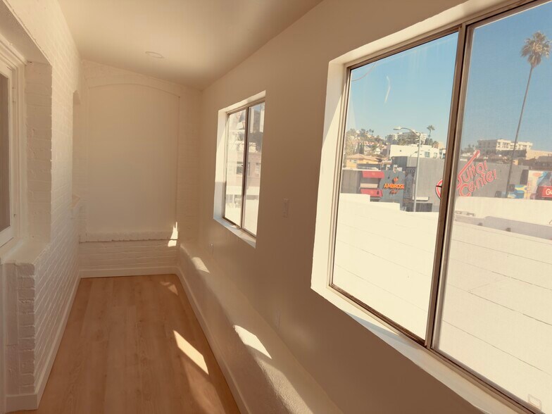Building Photo - 7524 W Sunset Blvd