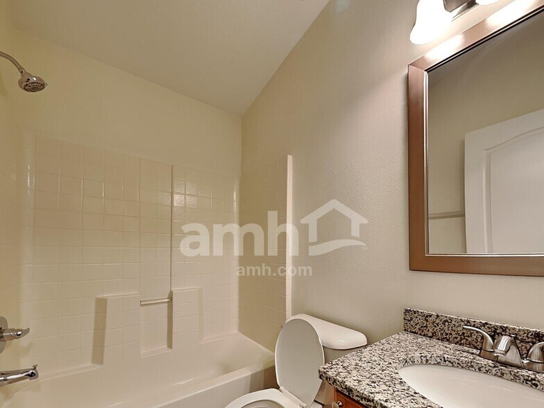 Building Photo - 8138 Canterbury Lake Blvd