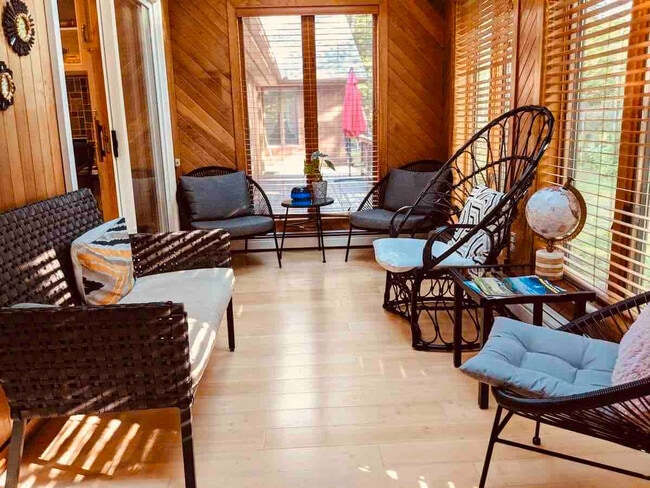 Building Photo - 66 Paquette Dr