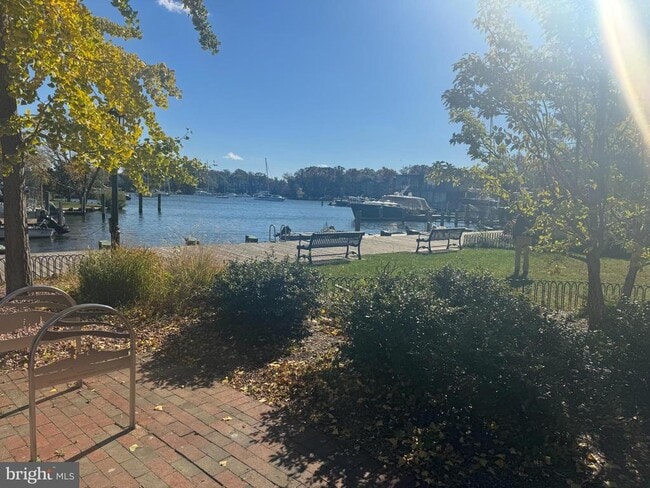 Building Photo - 101 Charles St