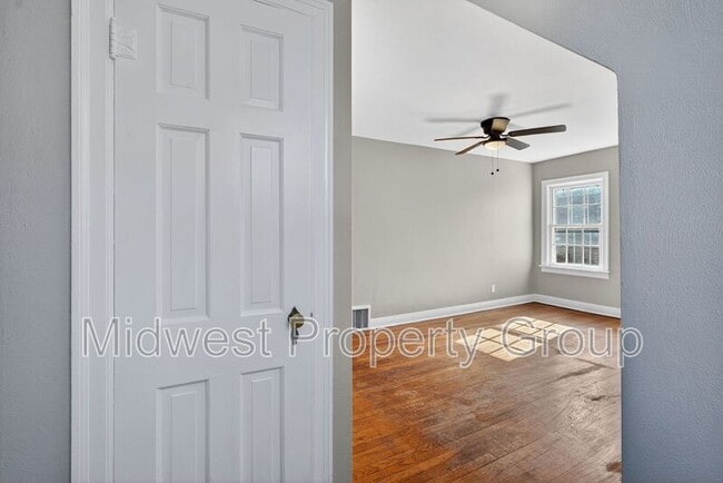 Building Photo - 46 N Harvey Ave