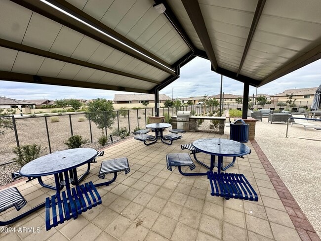 Building Photo - 4043 E Brisa Dr