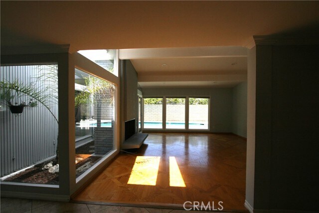 Building Photo - 11400 Dona Evita Dr