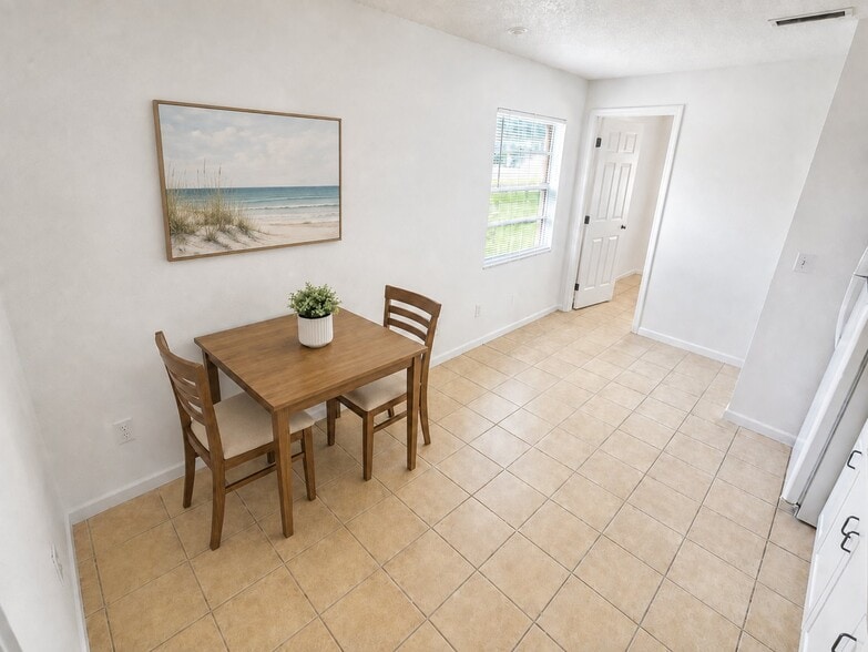 Building Photo - 3257 51st Ave Dr W