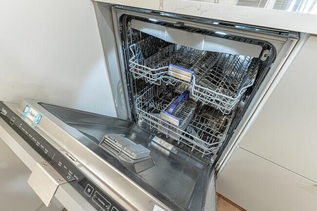 Building Photo - 1255 Decatur St