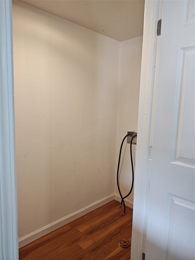 Building Photo - 2252 Shadowdale Dr