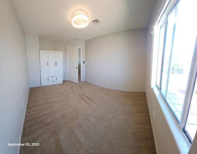 Building Photo - Spacious 4-Bedroom Home with Modern Update...
