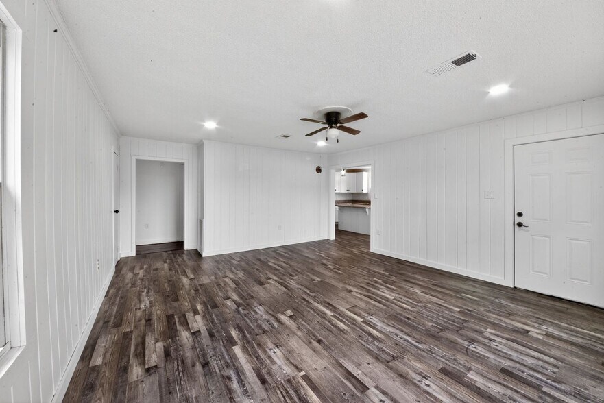 Building Photo - 10208 TN-13