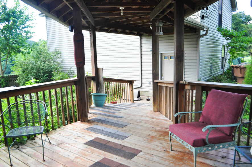 Partially covered deck - 7502 Borden Rd