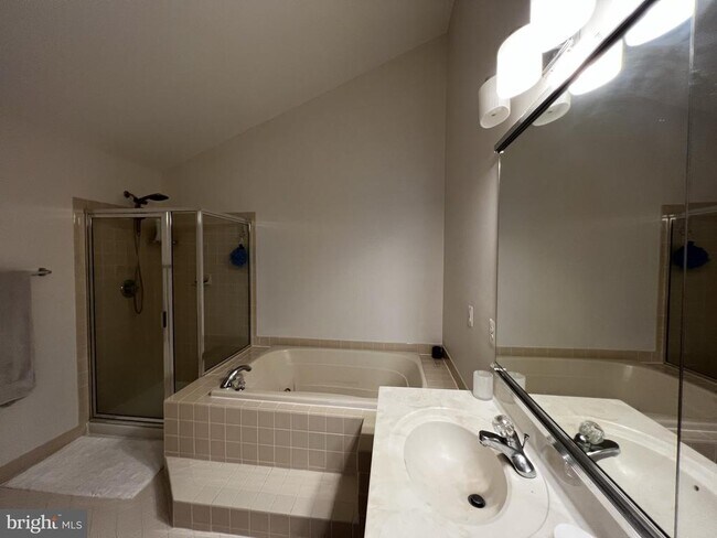 Building Photo - 25622 Creek Run Terrace