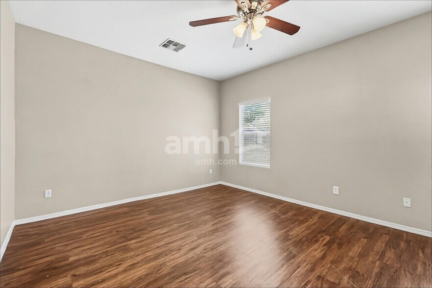 Building Photo - 2548 W Spencer Run