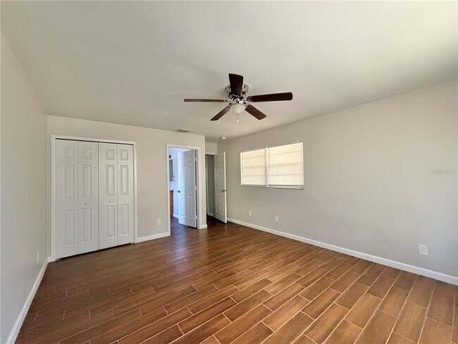 Building Photo - 130 S Bulova Dr