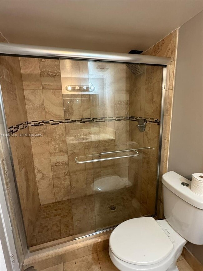 Building Photo - 18011 Biscayne Blvd