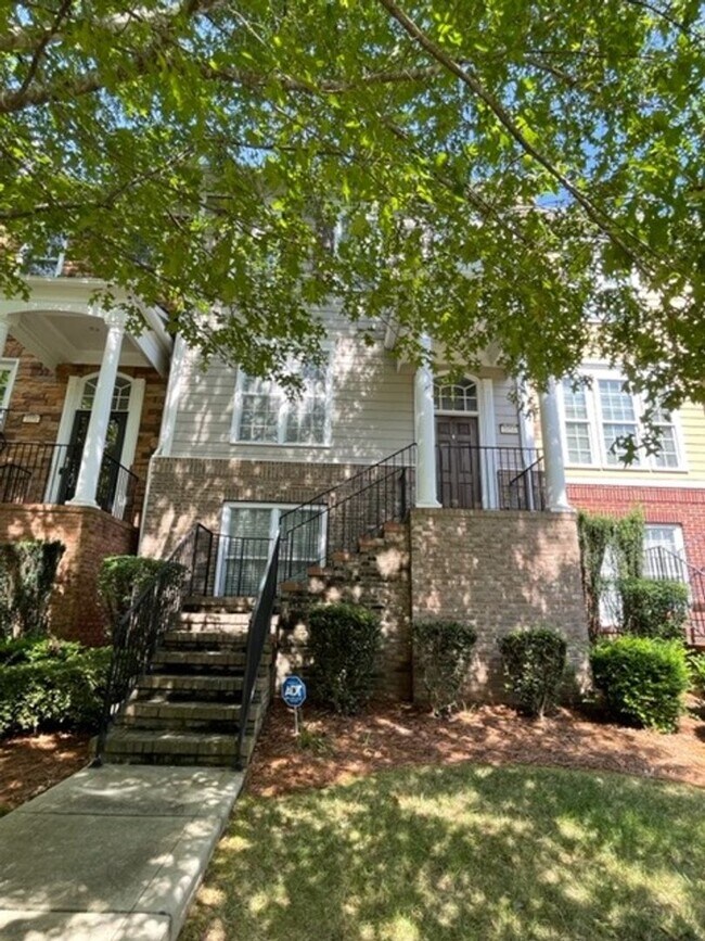 Building Photo - Beautiful 4 beds 3.5 baths in Baxter Village