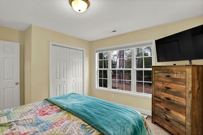 Building Photo - Compass Point - Vacation Rental - Sneads Ferry, NC