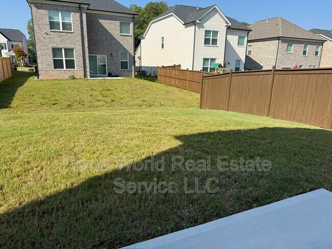 Building Photo - 2090 Ecoland Dr