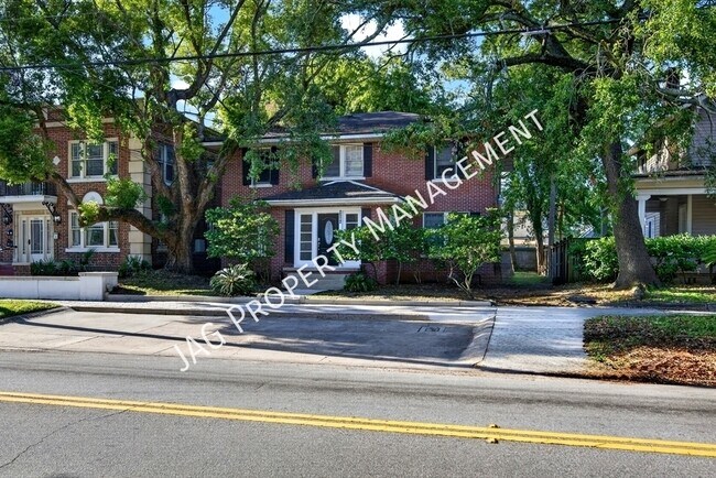 Building Photo - 2512 Park St