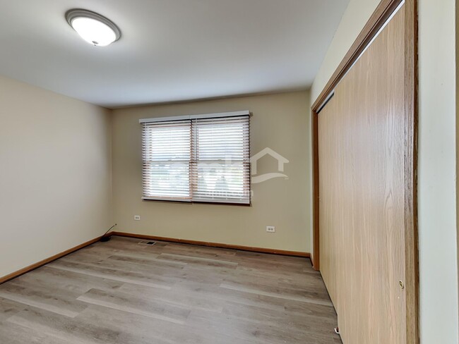 Building Photo - 204 Brink Dr