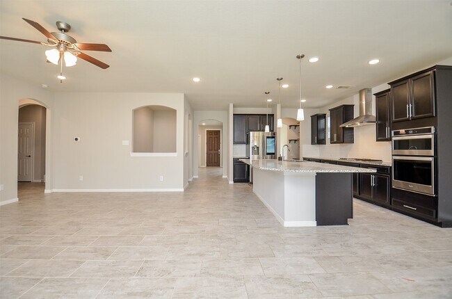 Building Photo - 24918 Meadowthorn Crest Ln