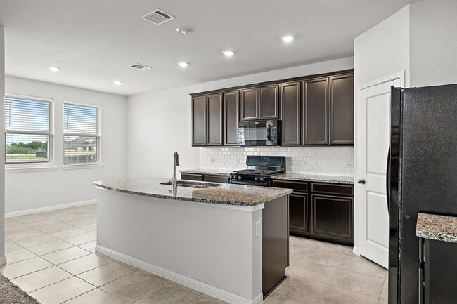 Building Photo - 11516 Maple Leaf Way