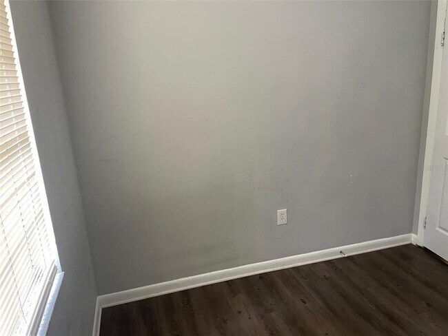 Building Photo - 238 Babson Dr