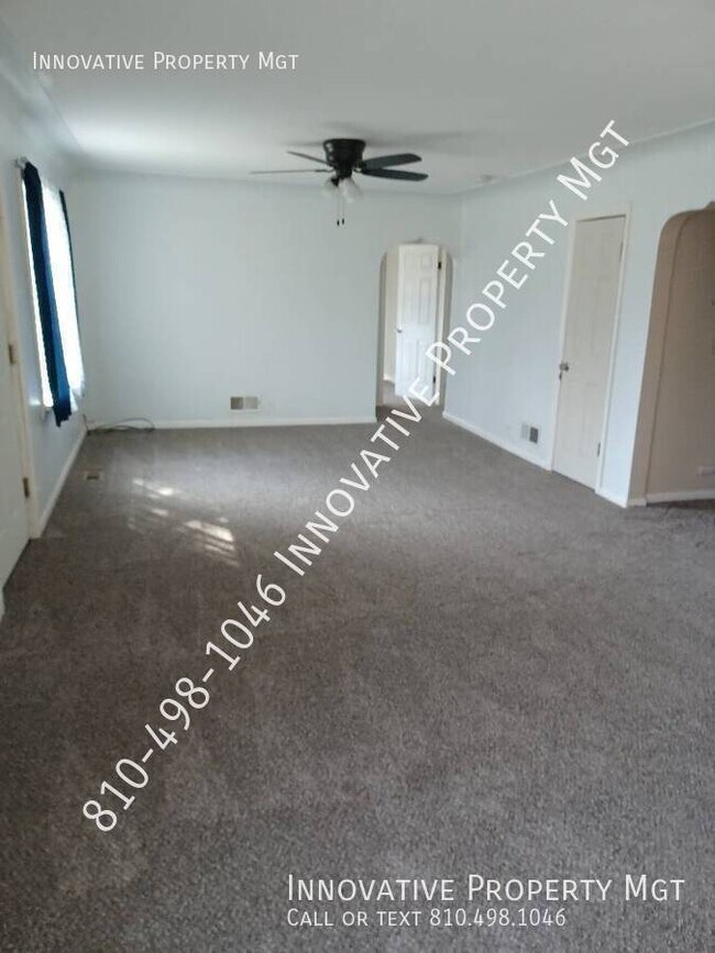 Building Photo - 4354 Elms Rd