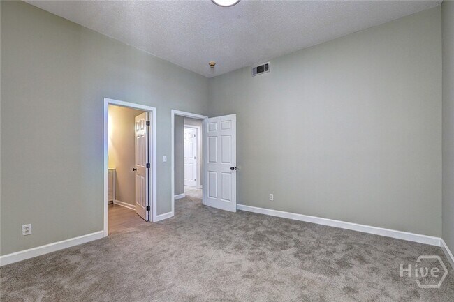 Building Photo - 123 S Broad St