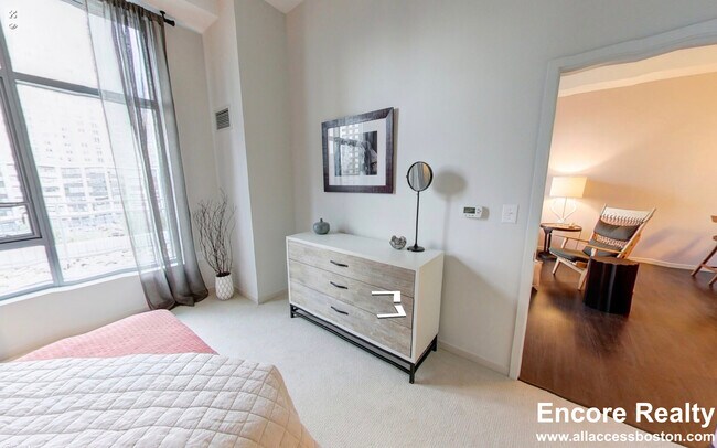 Building Photo - 20 Child St