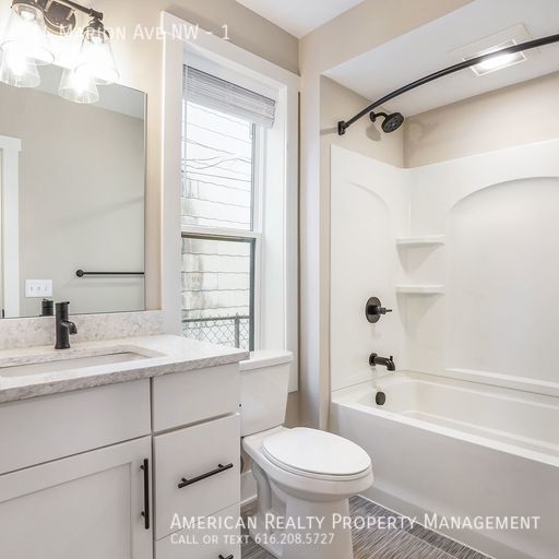 Building Photo - 314 Marion Ave NW