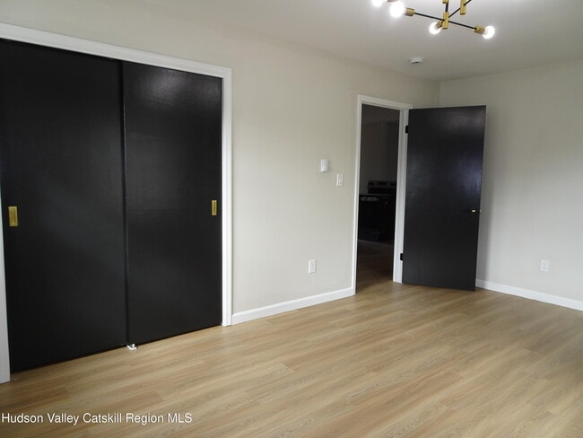 Building Photo - 167 NY-23