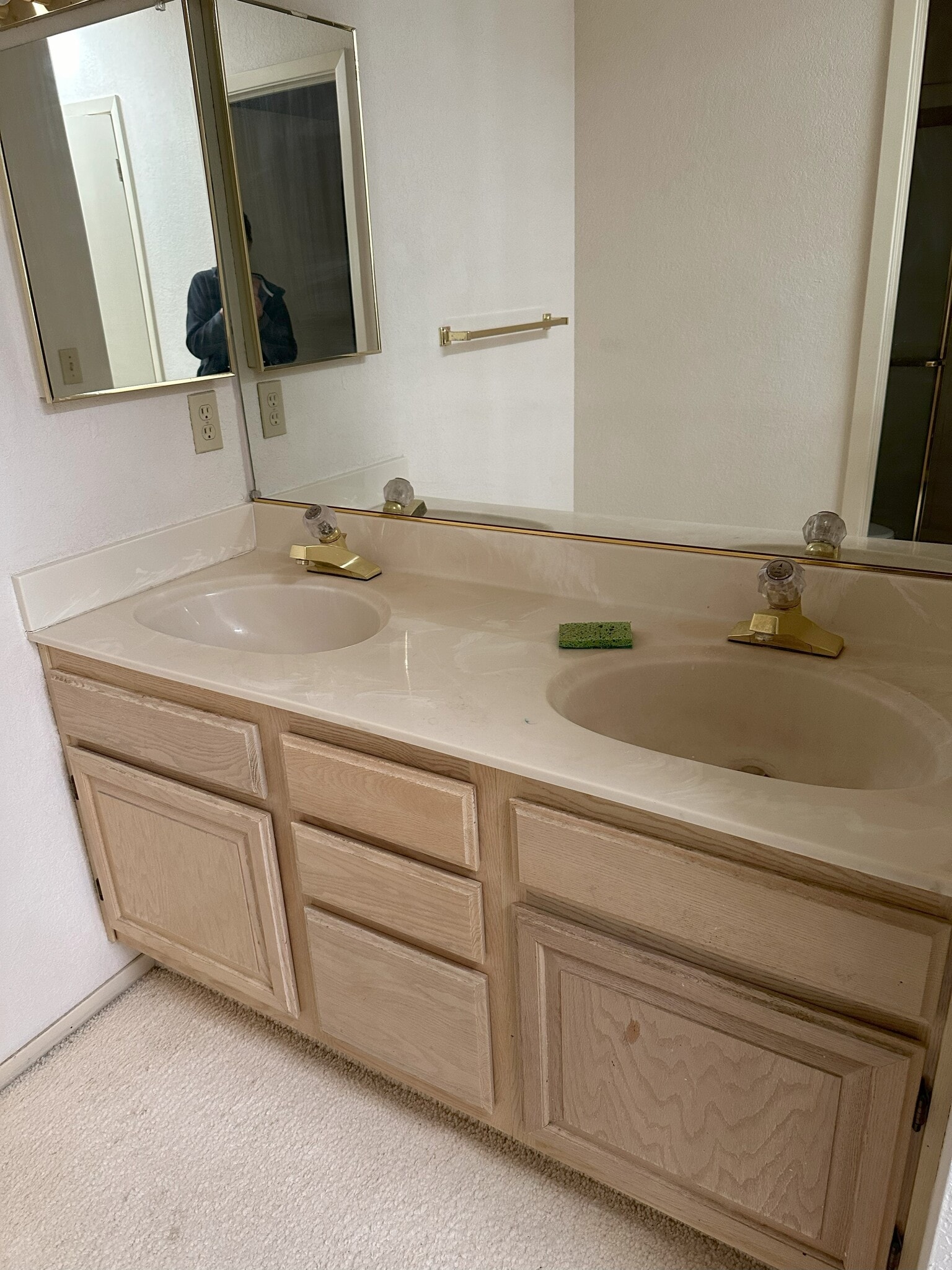 Master double vanity - 186 Pelican Ln