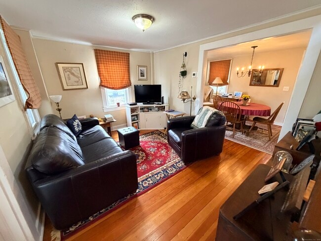 Building Photo - 113 Seaside Ave