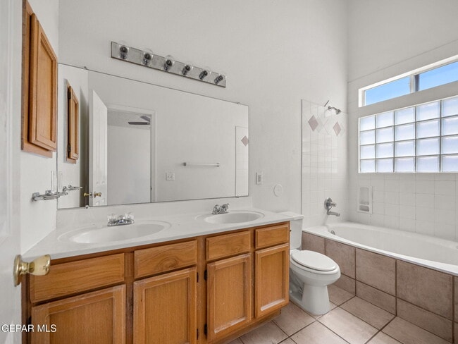 Building Photo - 5416 Roger Maris Dr