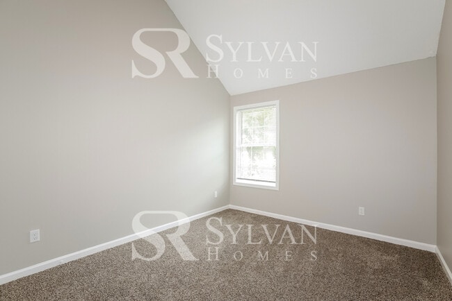 Building Photo - Discover the convenience of Lithonia living