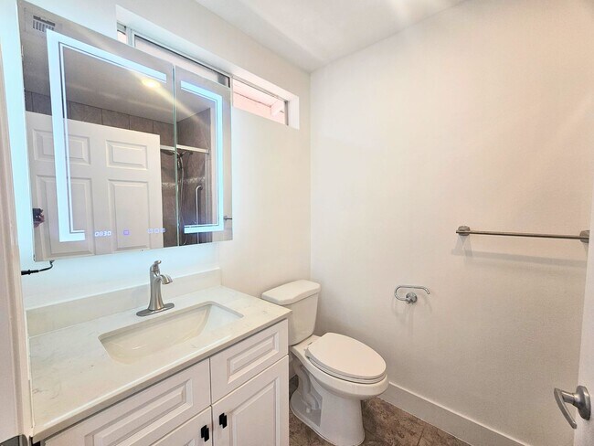 Building Photo - Single Story Senior Home - Newly Remodeled...